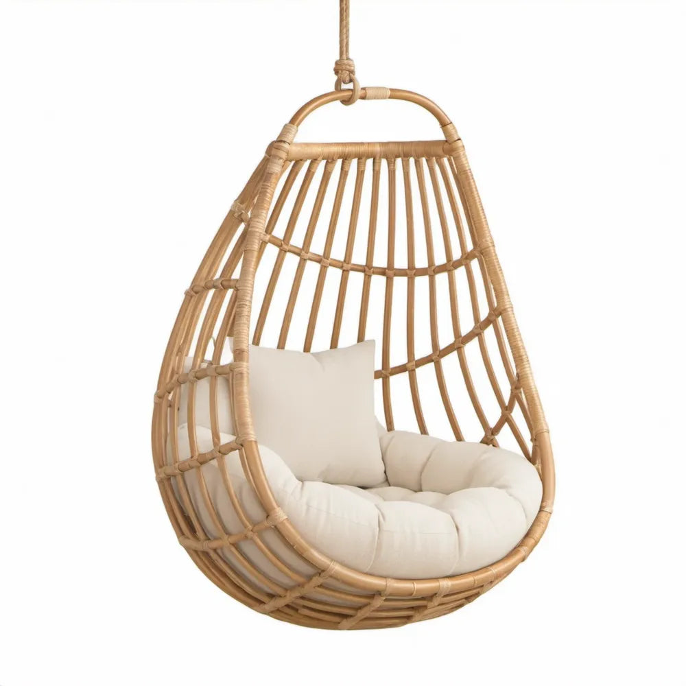 Druppelvormige rotan hangstoel met crèmekleurige polyester kussens, naturel, 80 x 80 x 120 cm