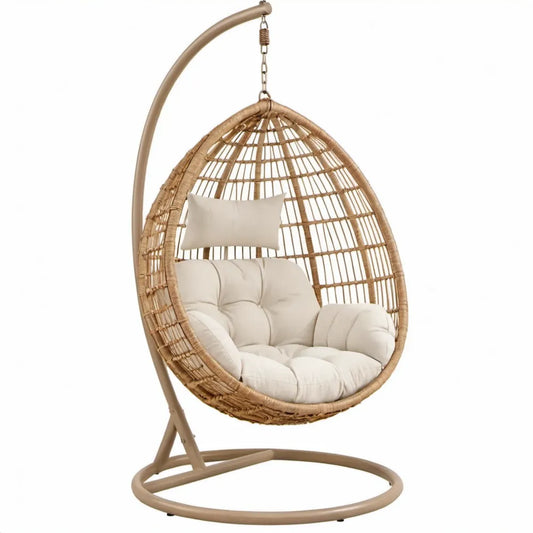 Vrijstaande hangstoel van PE-rattan met stalen standaard en crèmekleurige kussens, 105 x 105 x 195 cm